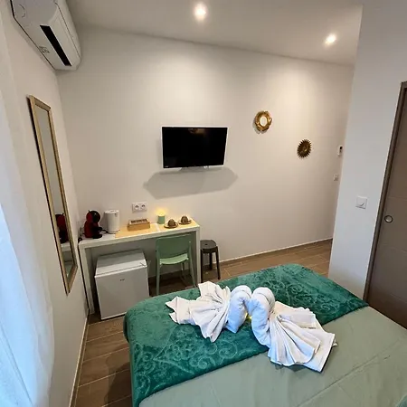 La Jade Bed & Breakfast